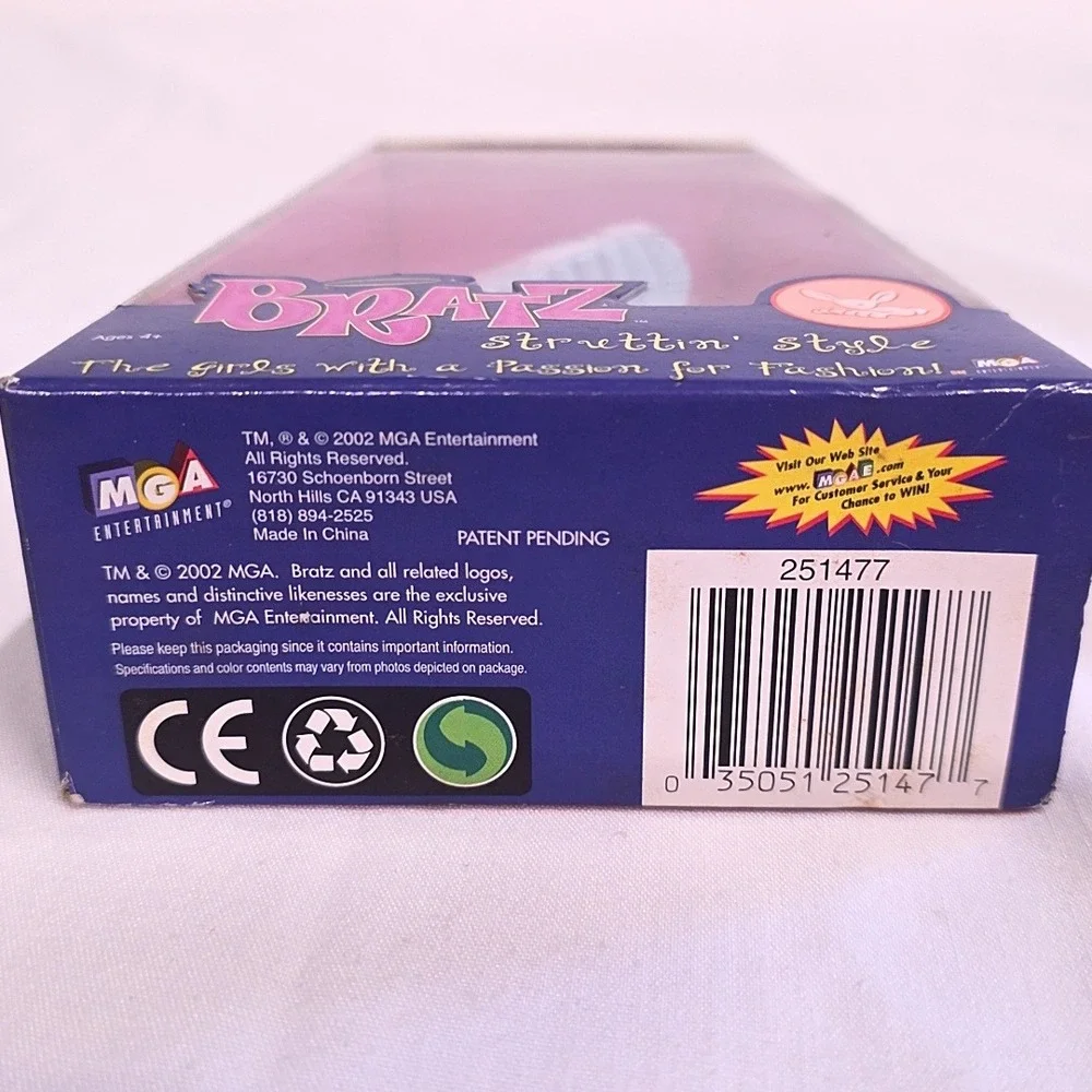 Bratz Shoe Pack Sasha Struttin Style NIB 2002 MGA White Black Brown 3 Pairs Y2K